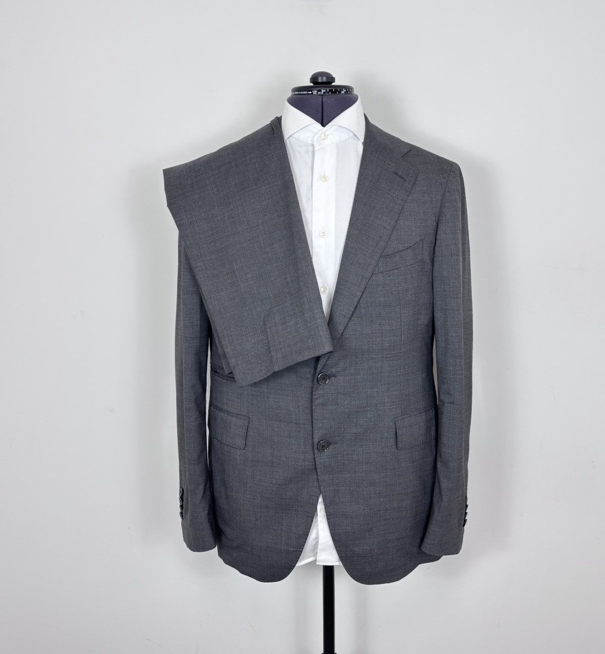 Tagliatore Tagliatore Men’s 2-Piece Gray Super 120s Wool Suit Size 40R - 1 Thumbnail