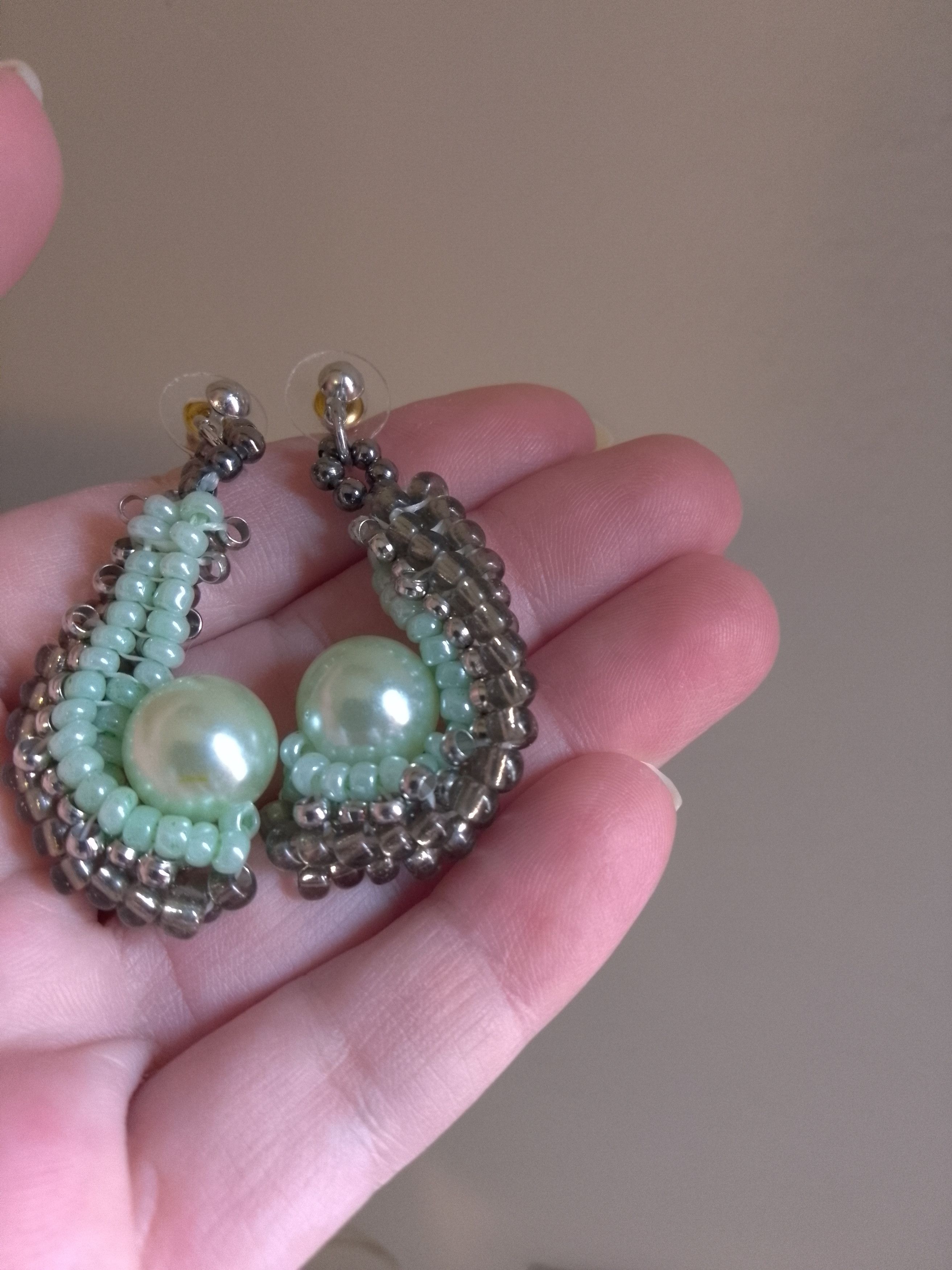 Handmade Necklace Green Pearls Wavy Pattern Elegant Vintage style Size ONE SIZE - 5 Thumbnail