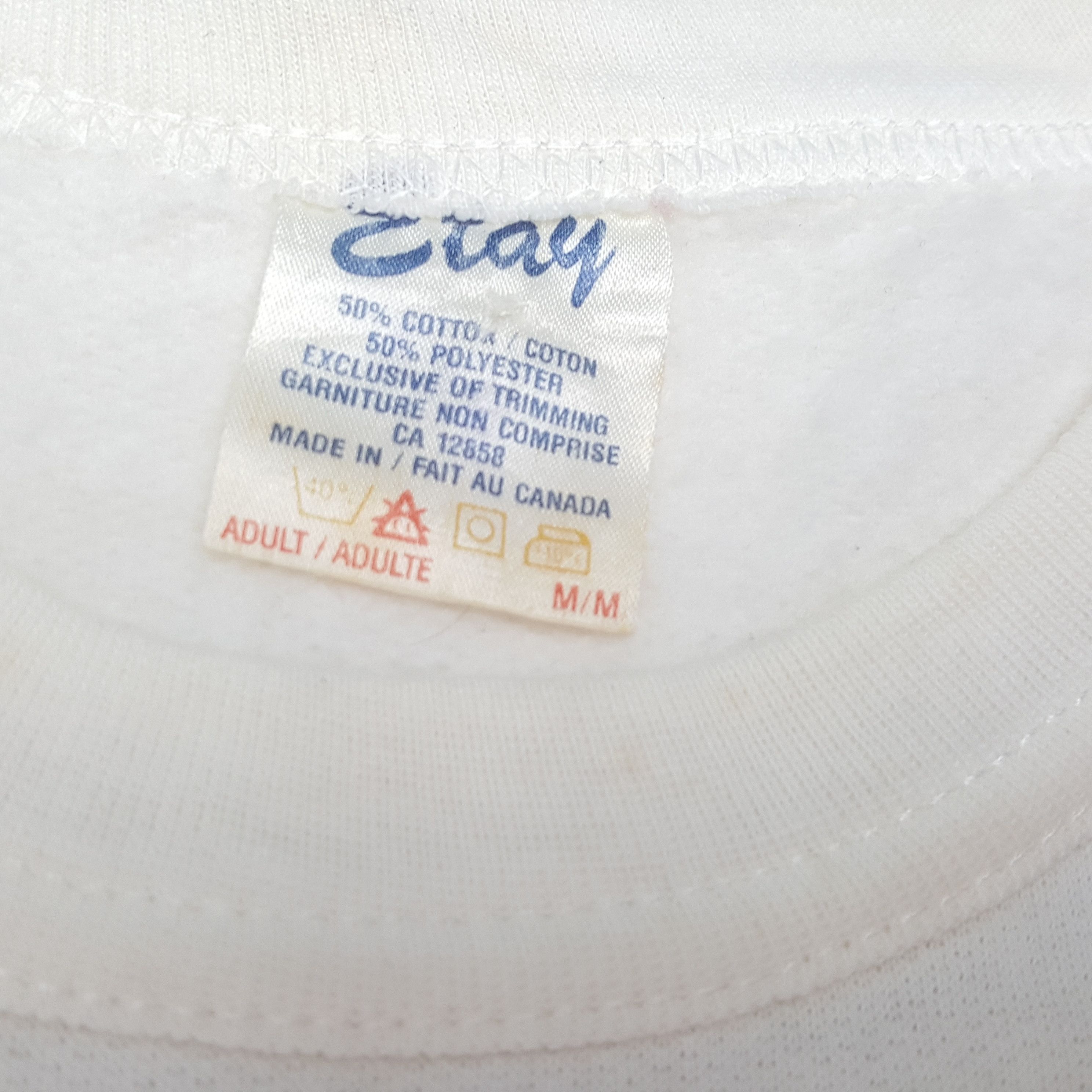 Vintage MONTREAL CANADA Center Design Vintage Sweatshirt Size US S / EU 44-46 / 1 - 8 Thumbnail
