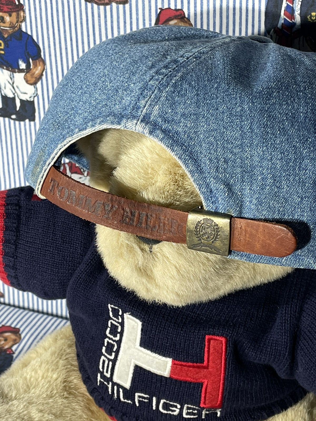 Tommy Hilfiger × Vintage Cap Tommy Hilfiger Lion Crest Denim OG Vintage 90’s Size ONE SIZE - 7 Thumbnail