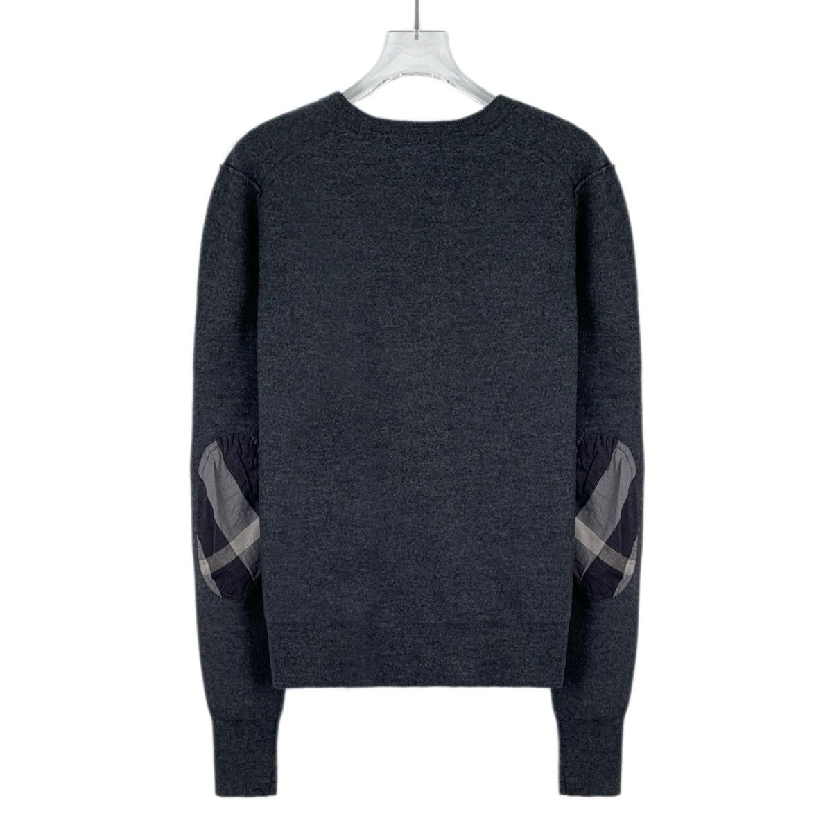 Burberry Burberry Check Wool V-Neck Long Sleeve Knit Sweater K26WX Size US S / EU 44-46 / 1 - 1 Thumbnail