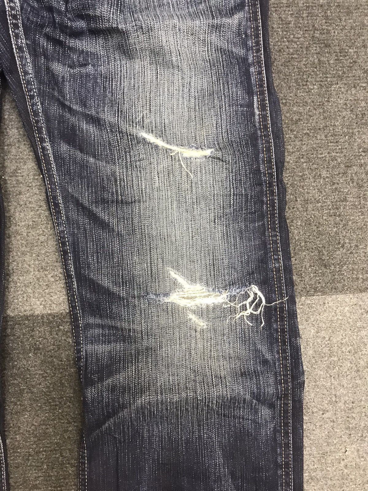 Japanese Brand BACK NUMBER Distressed Buckle Back Jeans Size US 31 - 6 Thumbnail
