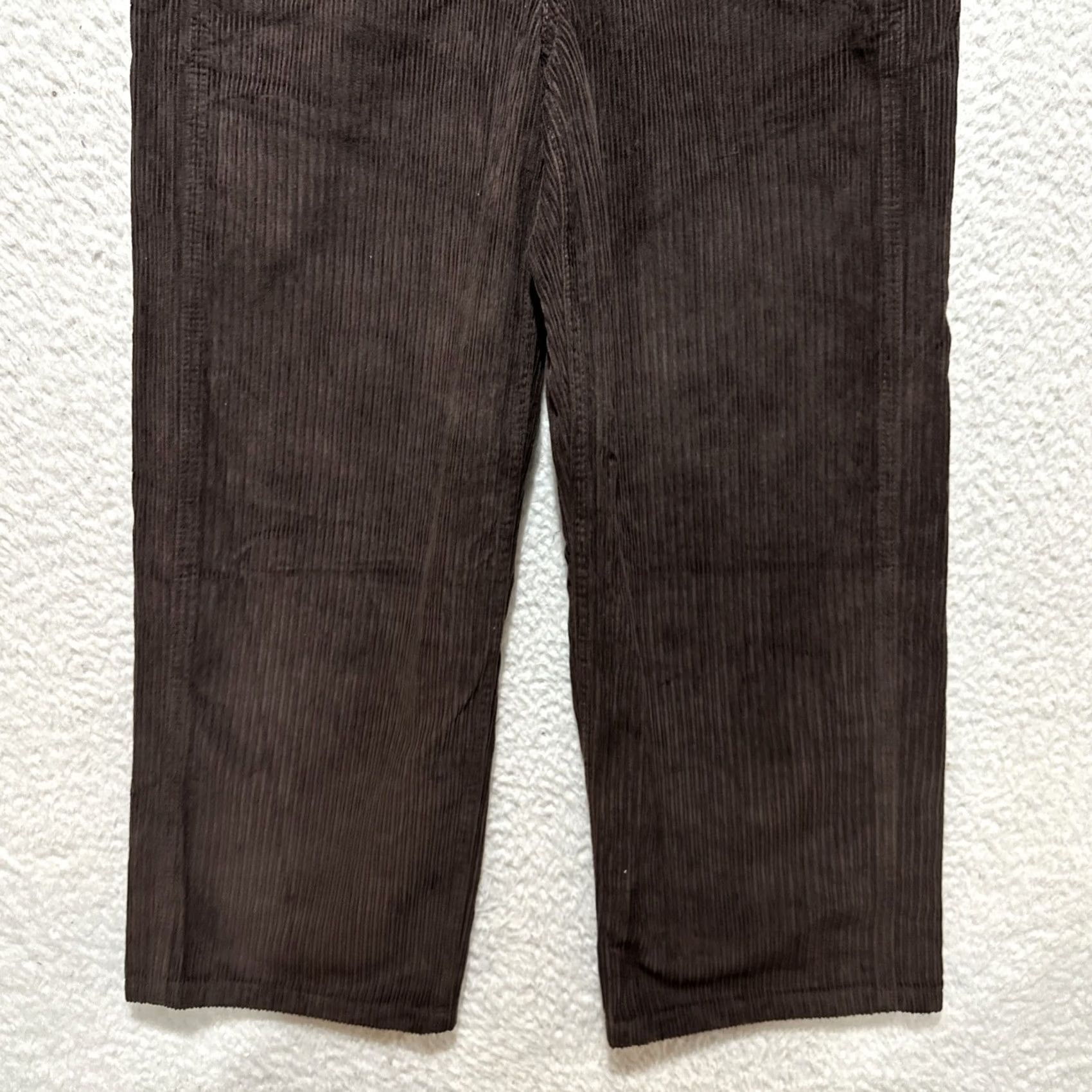 Levi's Levi's Premium Baggy Corduroy Women's Overalls XS Brown Red Tab Irregular Overall One-Piece Wide-Leg Category: Overalls Size 26" / US 2 / IT 38 - 7 Thumbnail