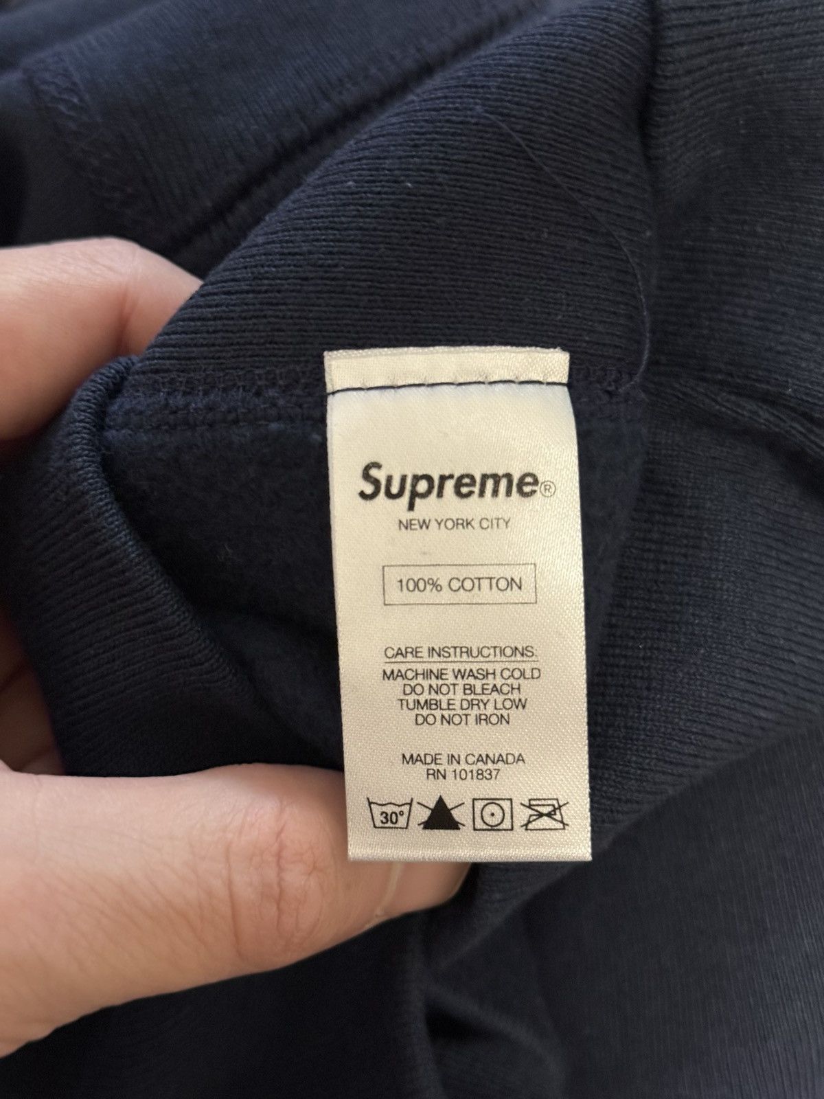 Supreme Supreme fw15 red on navy box logo crewneck Size US M / EU 48-50 / 2 - 7 Thumbnail