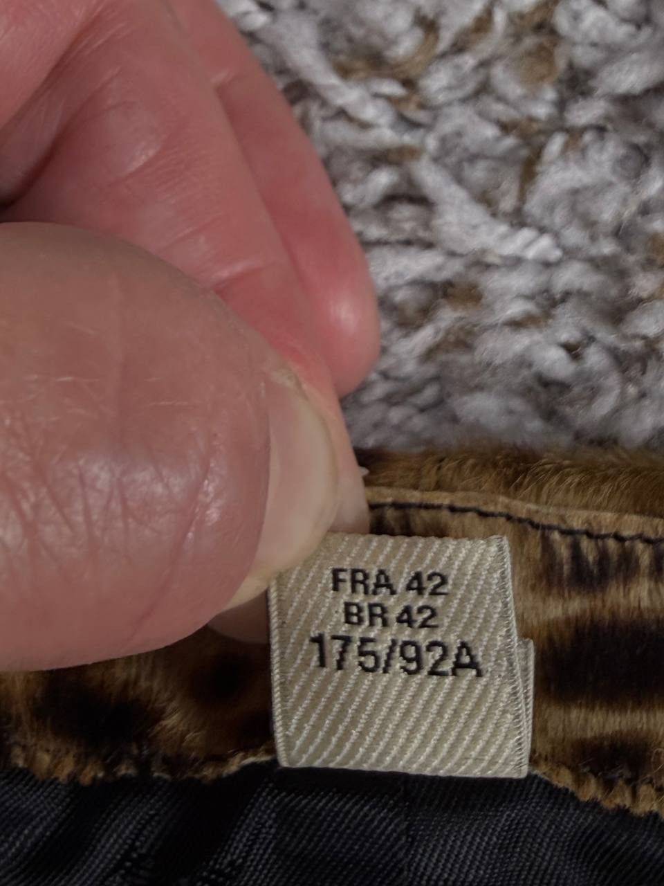 Burberry Burberry London Leopard Pony Hair Shawl Collar Wool Blazer Size L / US 10 / IT 46 - 14 Thumbnail