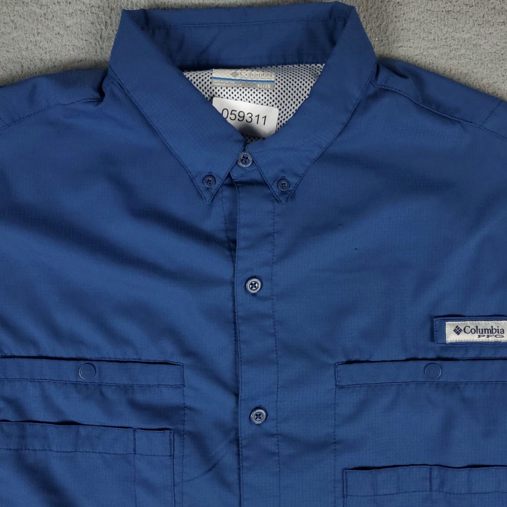 Vintage Columbia Shirt Mens XL Blue Button-Up Long Sleeve Vented Col f/ Polyester Size US XL / EU 56 / 4 - 2 Thumbnail