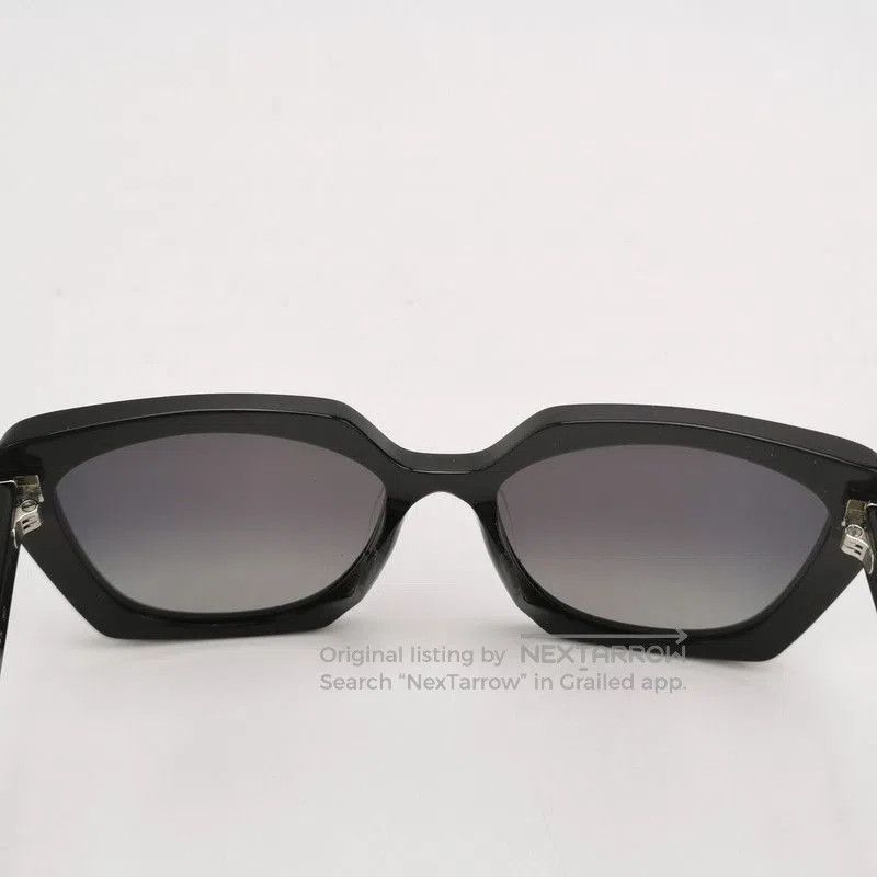 Prada Prada Logo Frame Cat-Eye Sunglasses. Size ONE SIZE - 7 Thumbnail