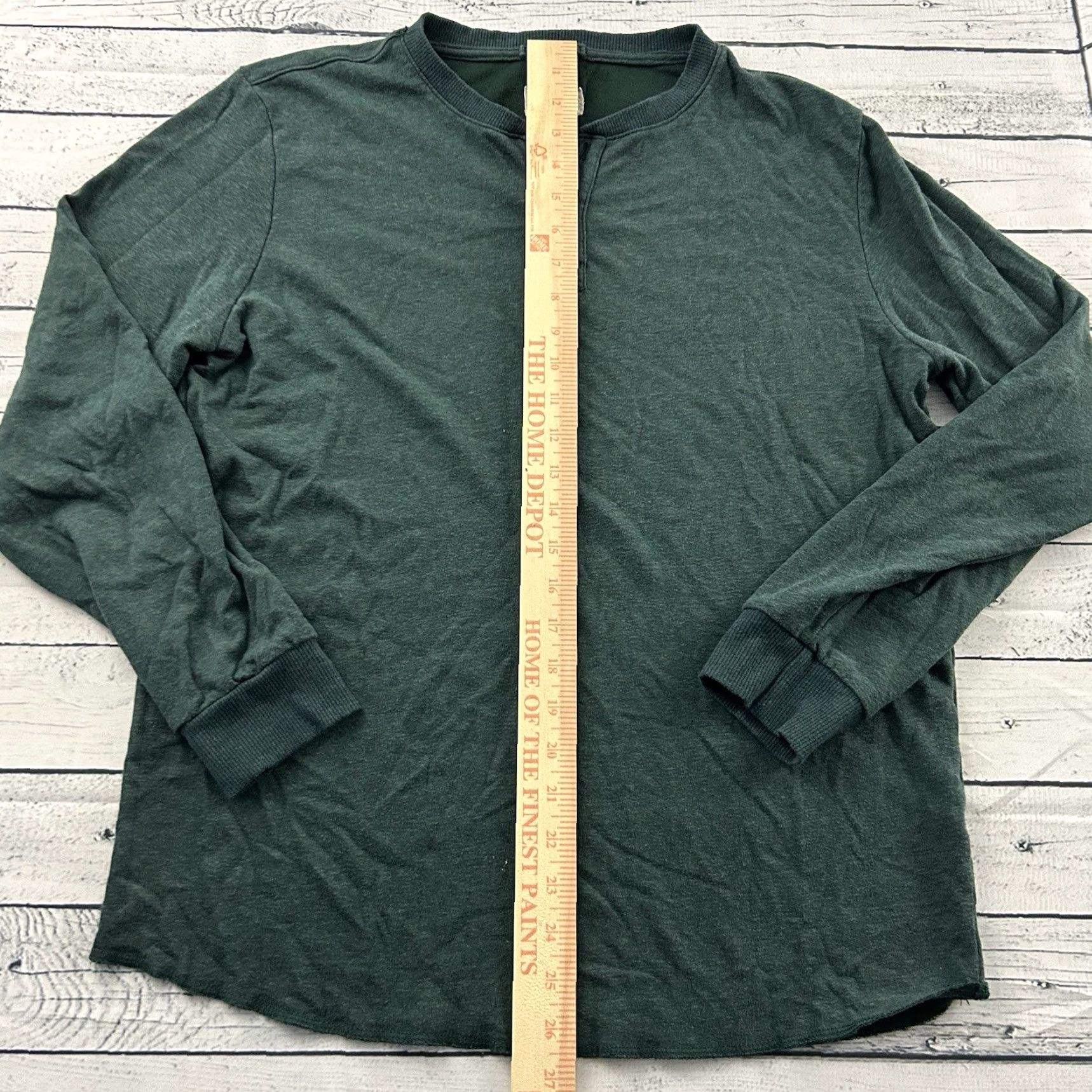 Marine Layer Marine Layer Long Sleeve Button-Up Henley Shirt Men's Marge Green M/L Green Henley Shirt Mens Size US M / EU 48-50 / 2 - 3 Thumbnail