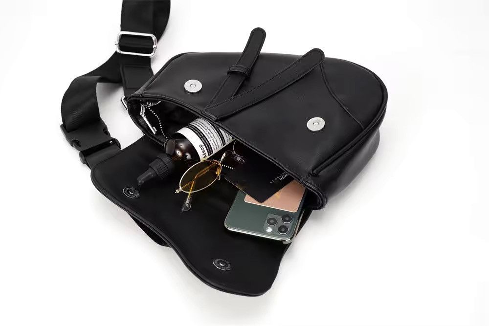 Vintage Casual Utility PU Leather buckle sling bag crossbody bag Size ONE SIZE - 14 Thumbnail
