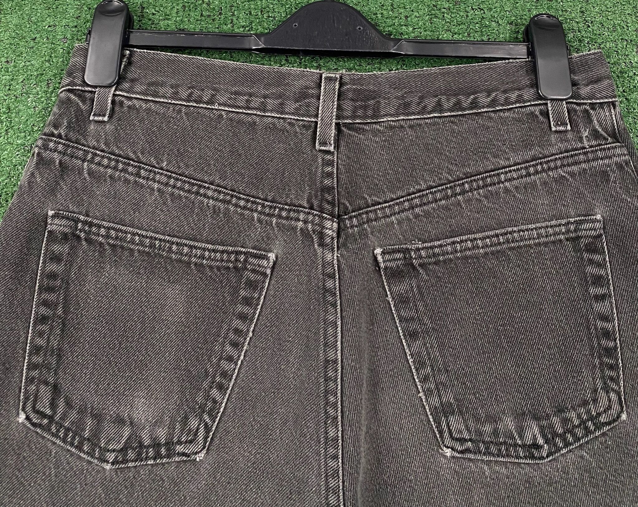 Cherokee 90’s Cherokee Faded Black Jean Shorts Jorts Mens Size 31 Size US 31 - 5 Thumbnail