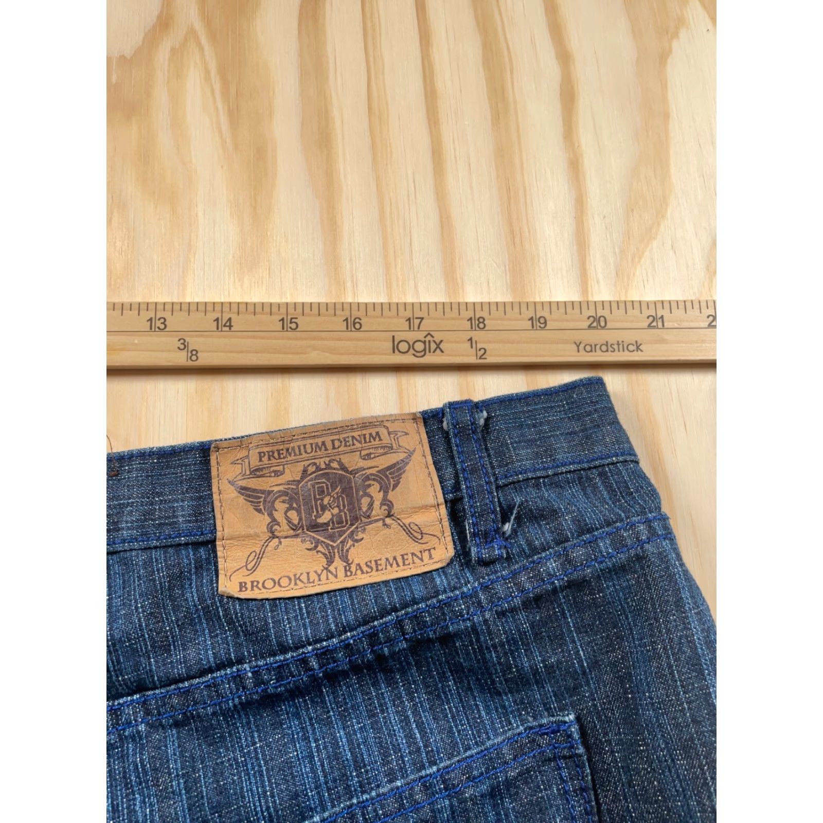 Vintage VINTAGE Y2K Streetwear Baggy Fit Jean Shorts Men 40 Dark Blue Denim 14" Inseam Casual Size US 44 / EU 60 - 5 Thumbnail