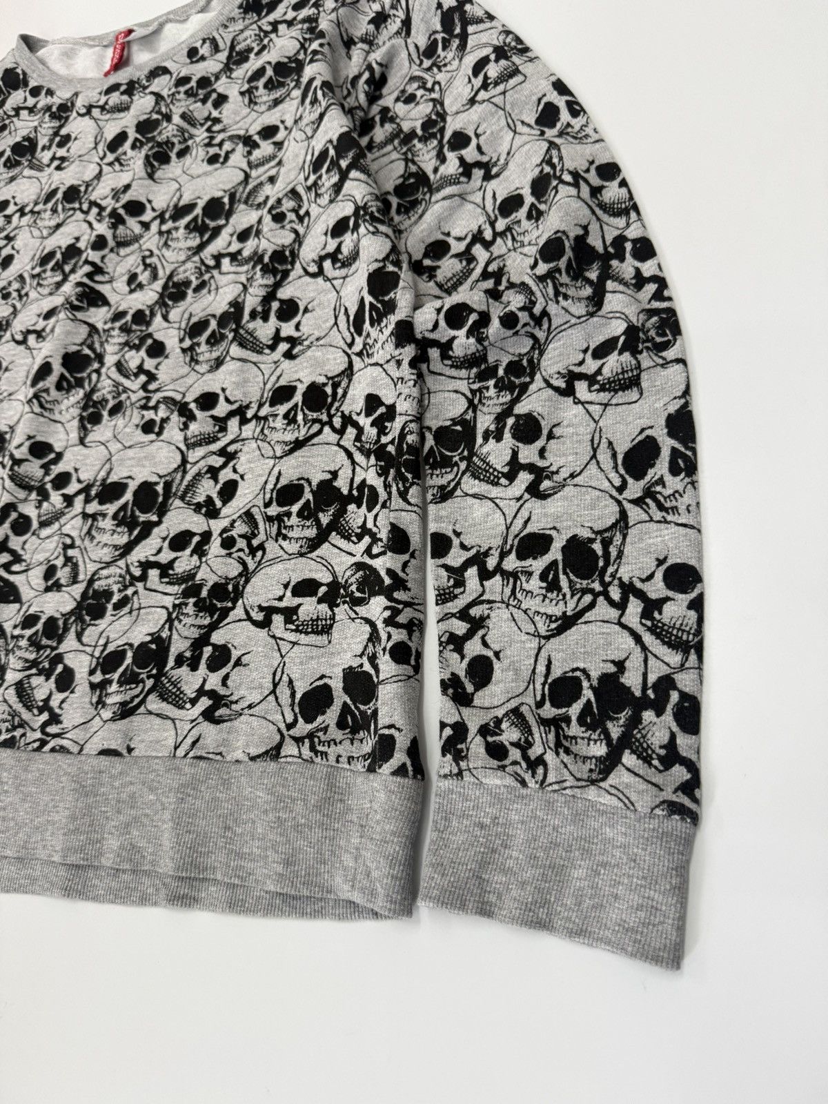 H&M 🔥 H&M Skull Shit Over Printed design Sweatshirt Size XS / US 0-2 / IT 36-38 - 2 Thumbnail