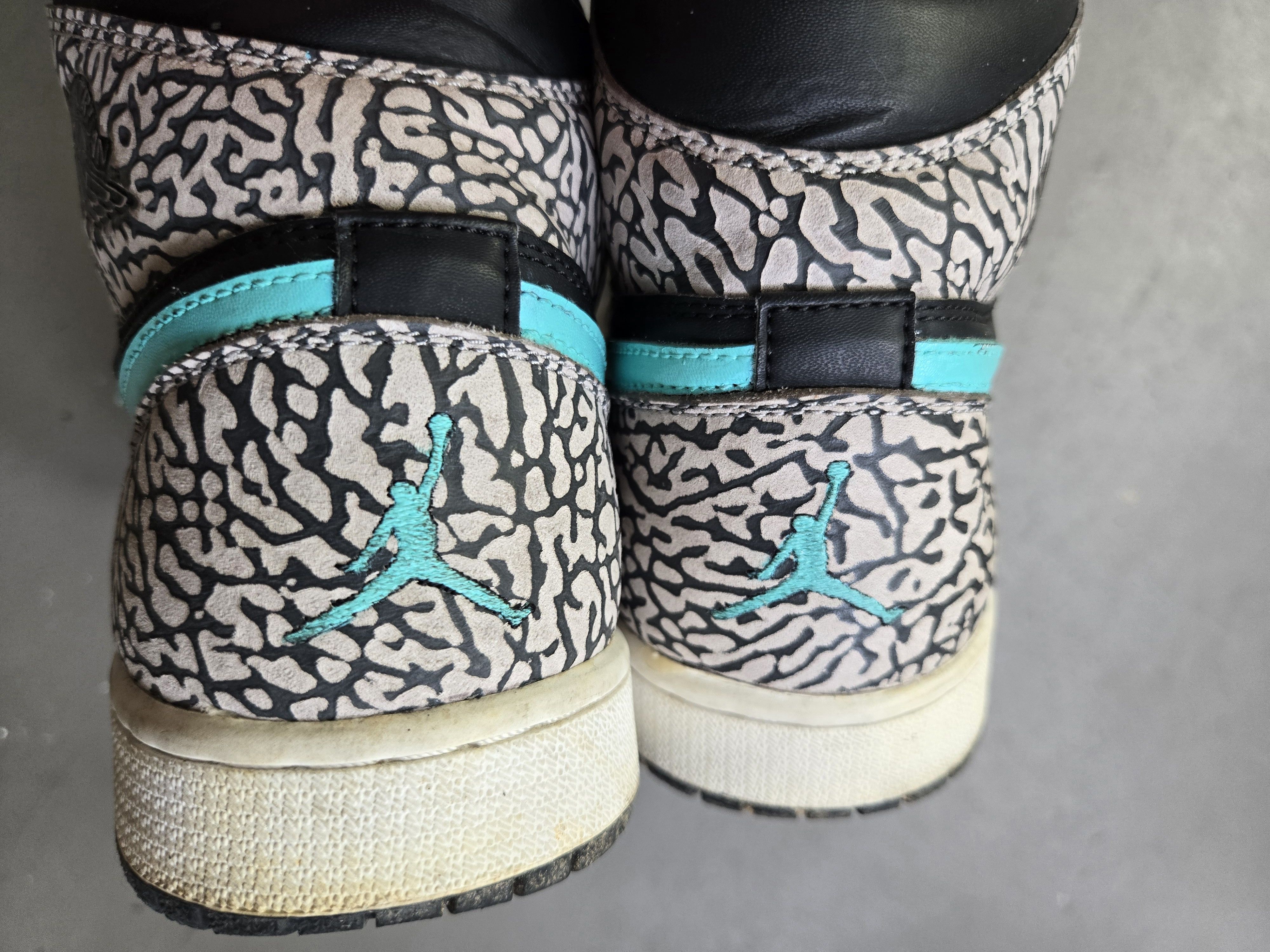 Jordan Brand × Nike Nike Air Jordan 1 High Cement Size US 10.5 / EU 43-44 - 4 Thumbnail