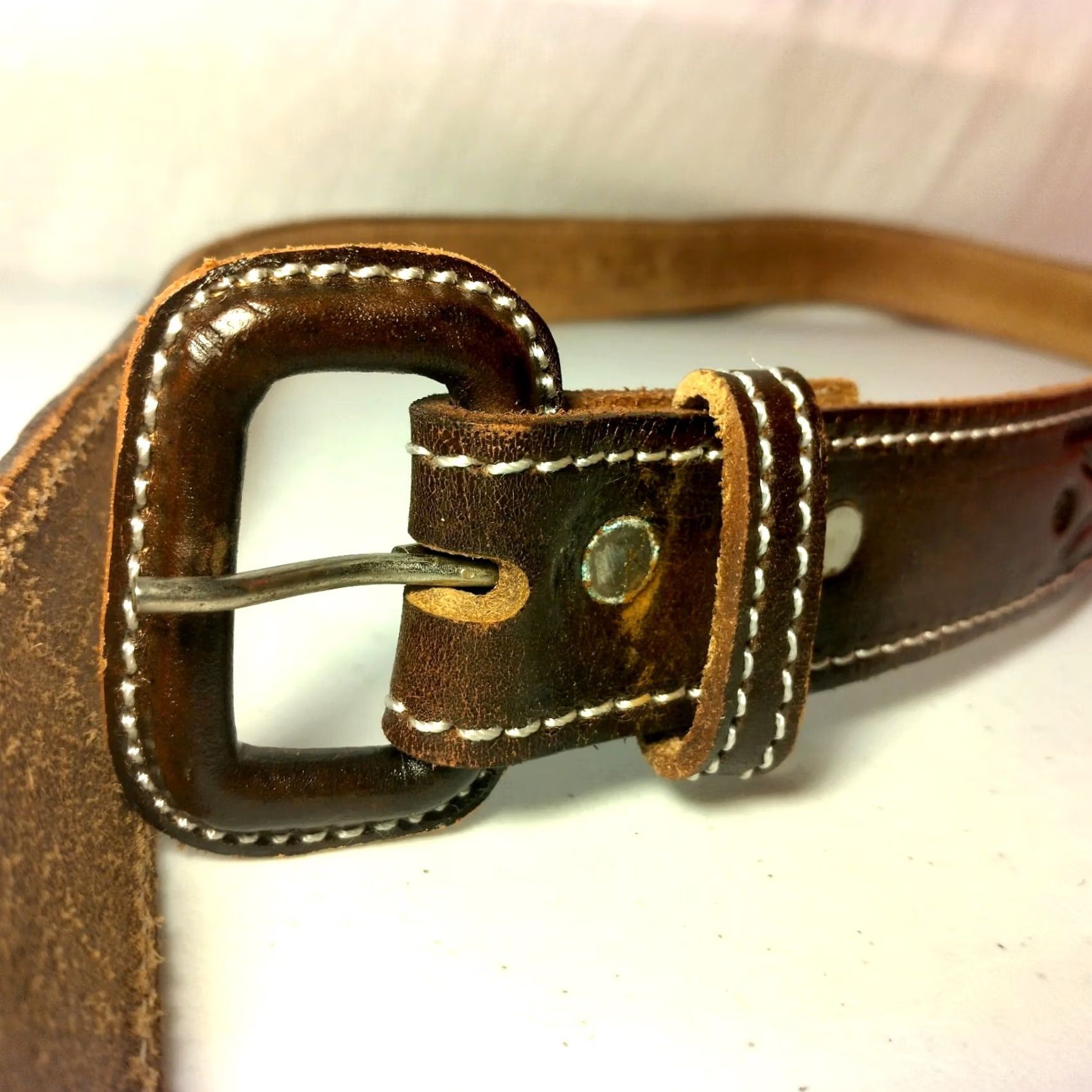 Vintage VINTAGE Hand Tooled Leather Belt Men El Salvador Brown 1 3/8" Adjustable 42 Size Size 42 - 5 Thumbnail