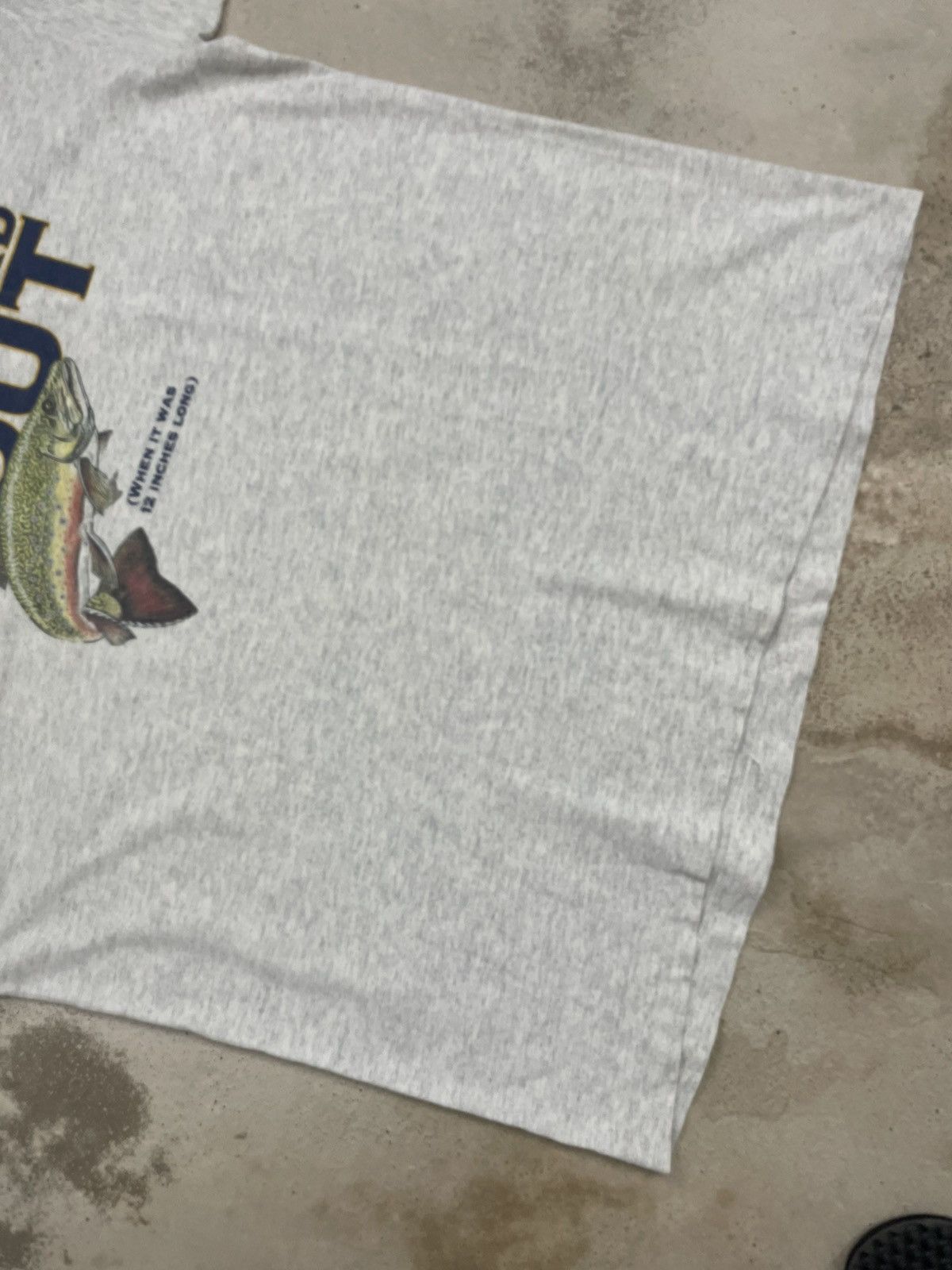 Columbia Columbia Vintage 90’s Trout Records Size US L / EU 52-54 / 3 - 4 Thumbnail