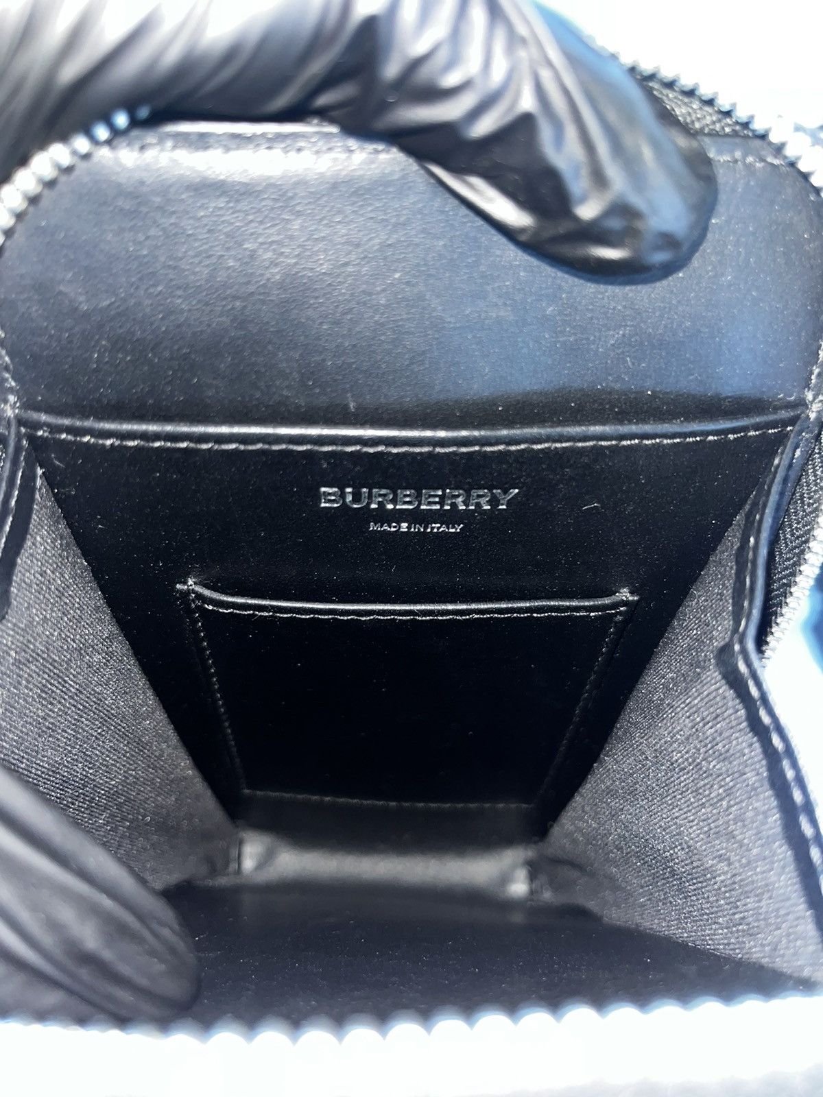 Burberry BURBERRY Black Leather Phone Shoulder Bag Size ONE SIZE - 9 Thumbnail