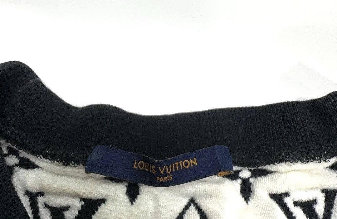 Louis Vuitton Louis Vuitton Full Monogram Jacquard Crewneck sweatshirt Size US XS / EU 42 / 0 - 3 Thumbnail