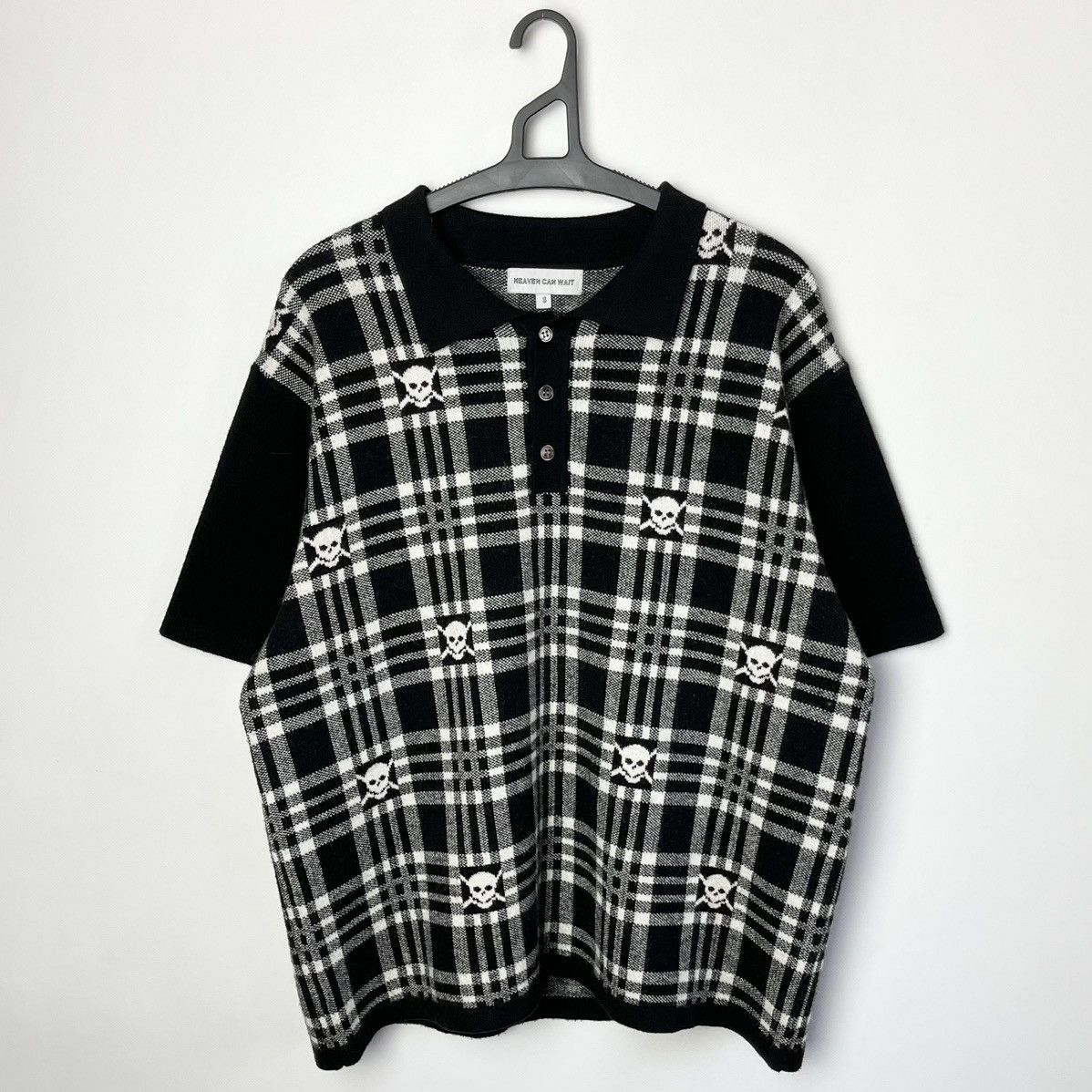 Japanese Brand Y2k Heaven Can Wait Skull Logo 100% Wool Polo Shirt Size US S / EU 44-46 / 1 - 1 Thumbnail