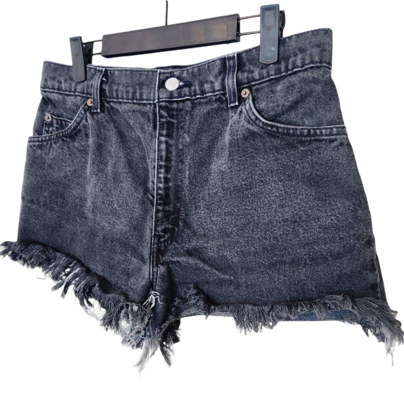Levi's Vintage Levis Orange Tab 950 relaxed cut off shorts 90s Size 30" / US 8 / IT 44 - 4 Thumbnail