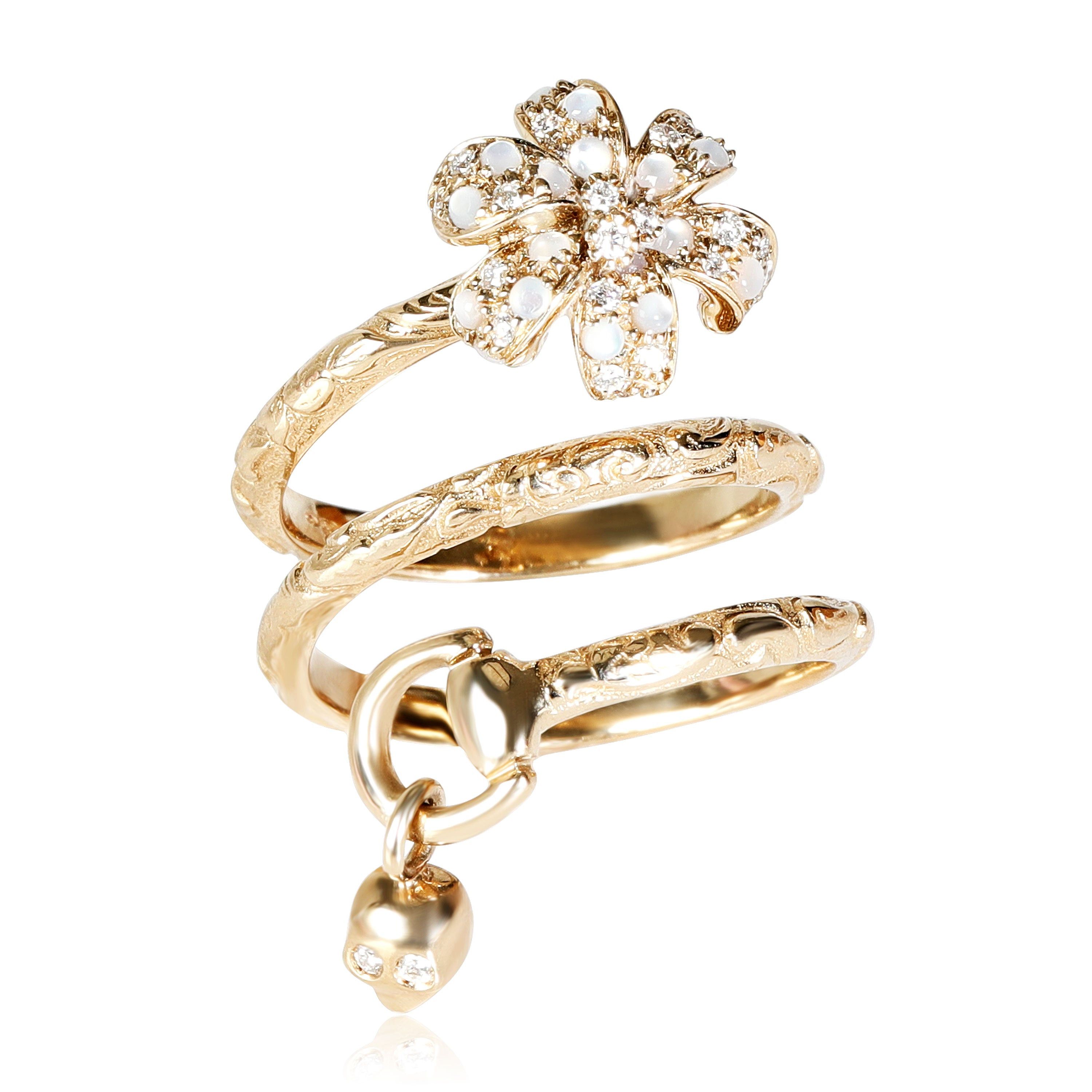 image of Gucci Flora Mother Of Pearl Ring In 18K Yellow Gold 0.05 Ctw, Women's