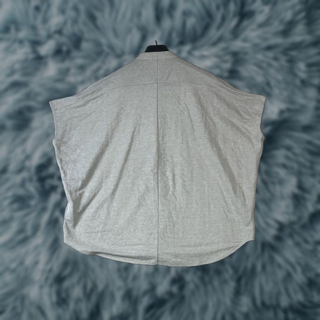 Club Monaco Club Monaco Shirt Womens Large Beige Oversized Crew Neck Sleeveless Viscose Nylon Casual Spring Summer L Size L / US 10 / IT 46 - 1 Thumbnail