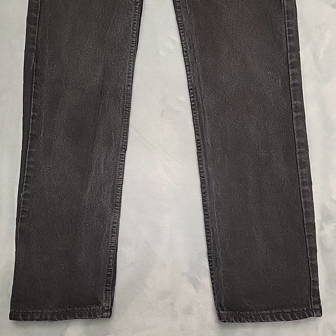 Levi's VINTAGE Levi's 505 Jeans Mens 33x32 Black Denim Straight Leg Made In USA 90s Mens Jeans Black Denim Straight 505 Vintage Levi's Size US 33 - 2 Thumbnail
