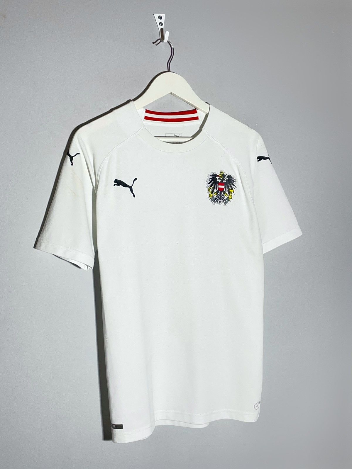 Puma National Team Austria Puma 2018 Away Y2k Football Shirt Size US L / EU 52-54 / 3 - 2 Thumbnail