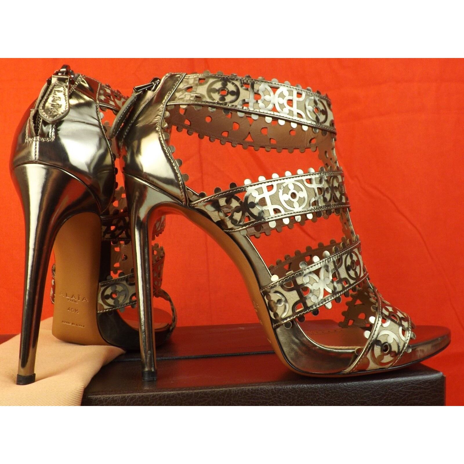 Alaia SILVER LASER CUT PATENT LEATHER PLATFORM SANDALS PUMPS 40 Size US 9 / IT 39 - 8 Thumbnail