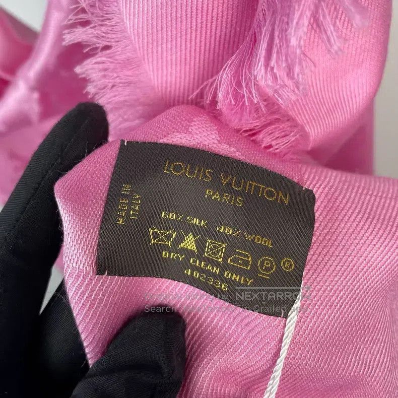 Louis Vuitton Louis Vuitton Pink full print presbyopia logo satin fringe Size ONE SIZE - 7 Thumbnail