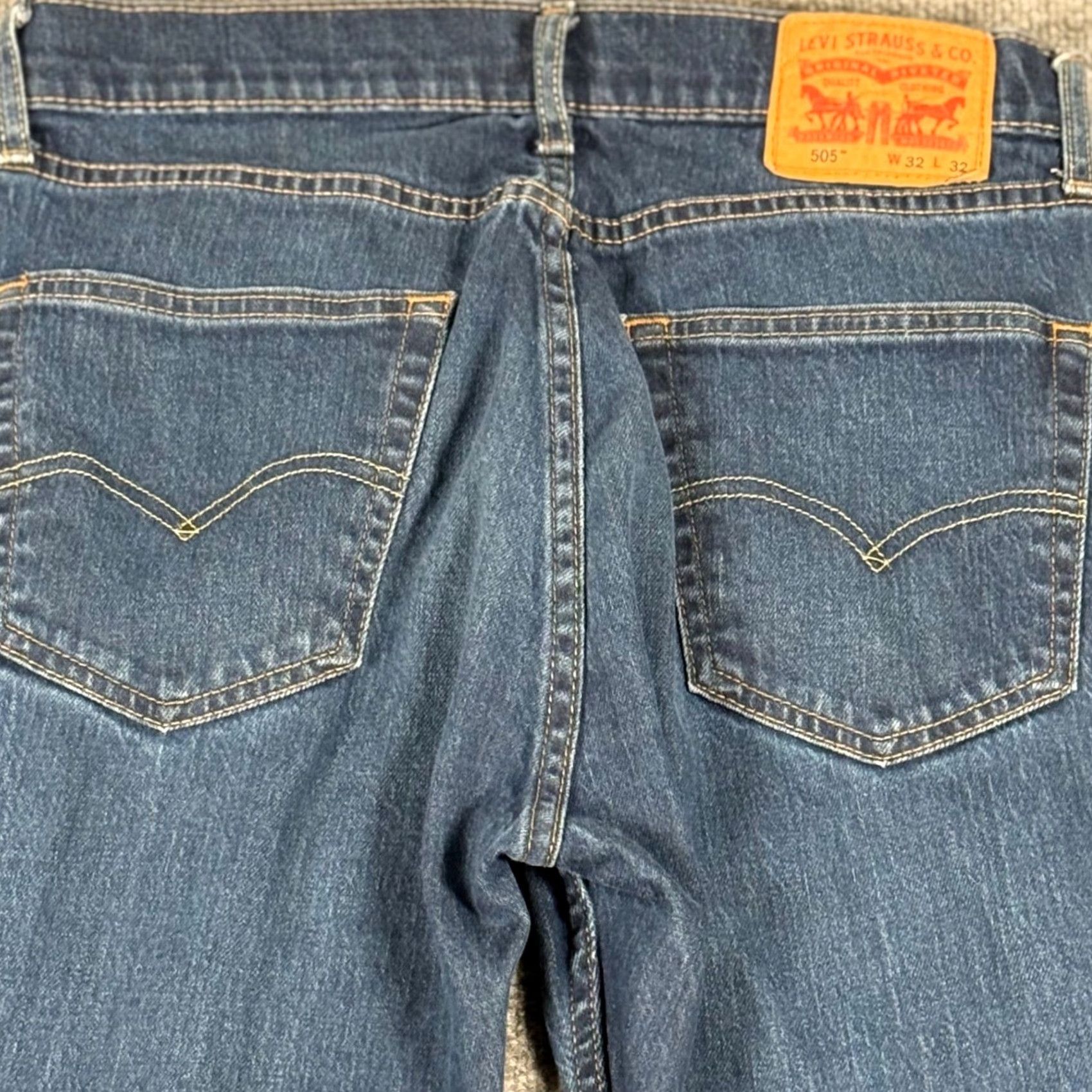 Levi's VINTAGE Levi's 505 Jeans Dark Wash Straight Leg 32x32 Mens Denim Workwear Shirt? Size US 32 / EU 48 - 5 Thumbnail