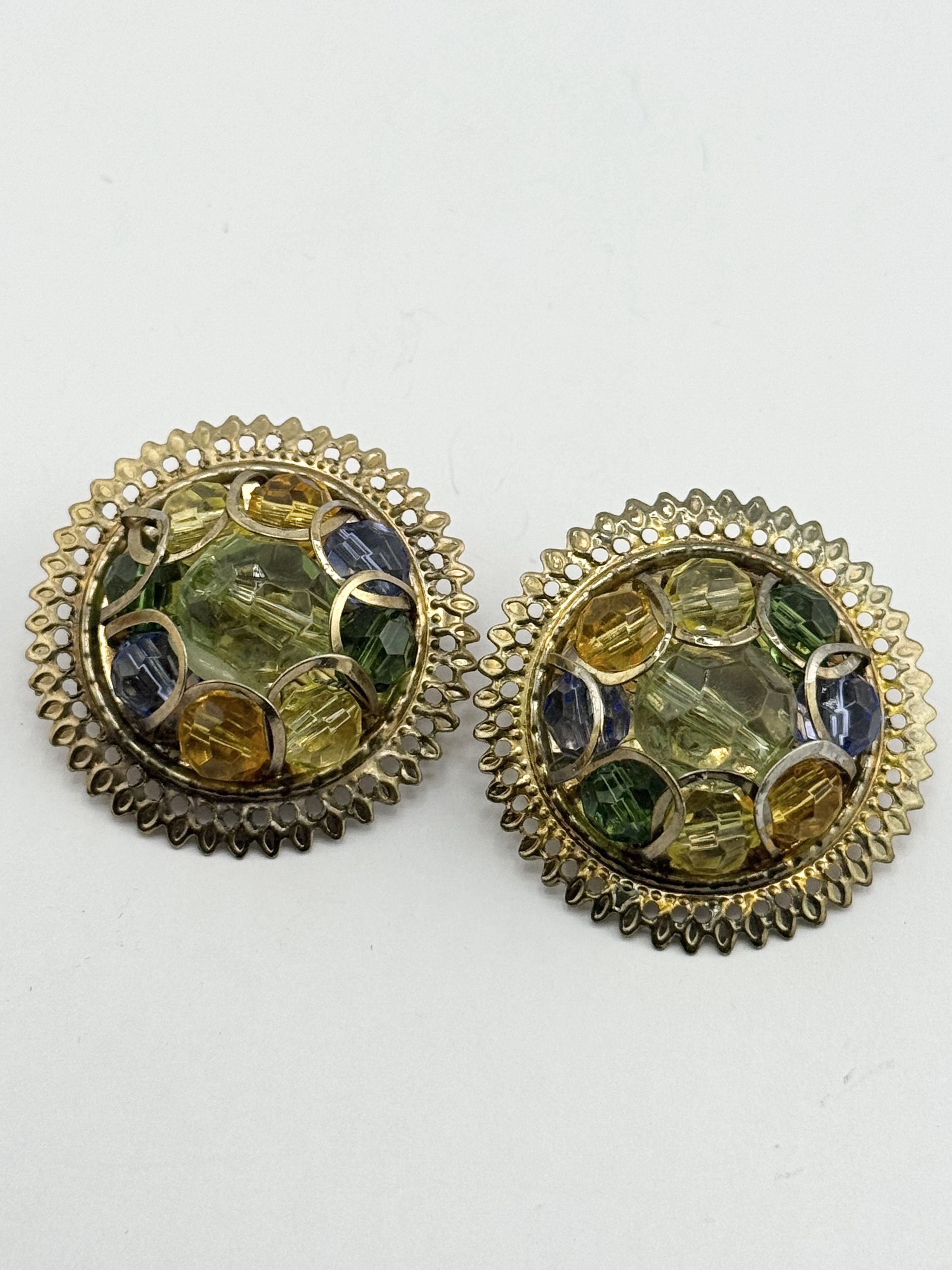 Vintage Vintage acrylic beaded large circle earrings Size ONE SIZE - 1 Thumbnail