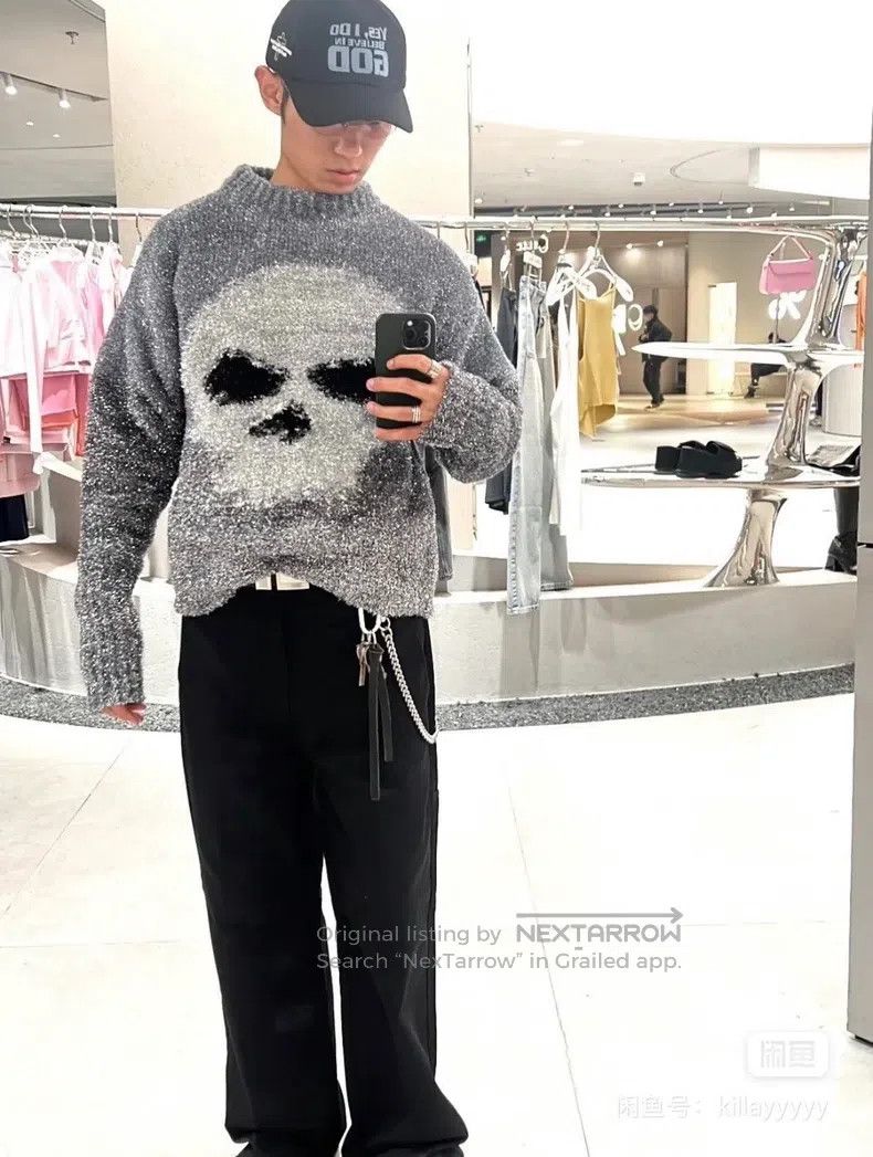 ERL ERL Silver Glitter Skull Print Glitter Skeleton Gradient R Size US L / EU 52-54 / 3 - 8 Thumbnail