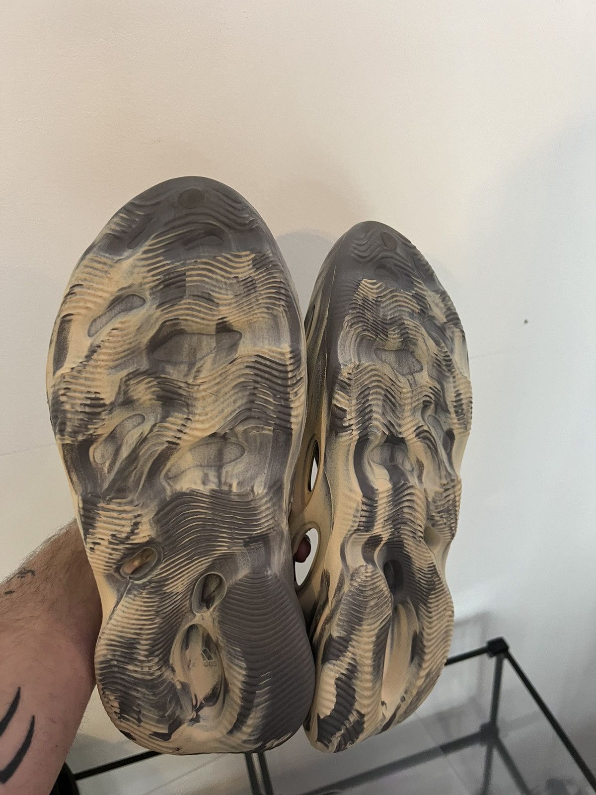 Adidas × Kanye West × Yeezy Yeezy foam RNNR MXT Moon Grey Size US 12 / EU 45 - 8 Thumbnail