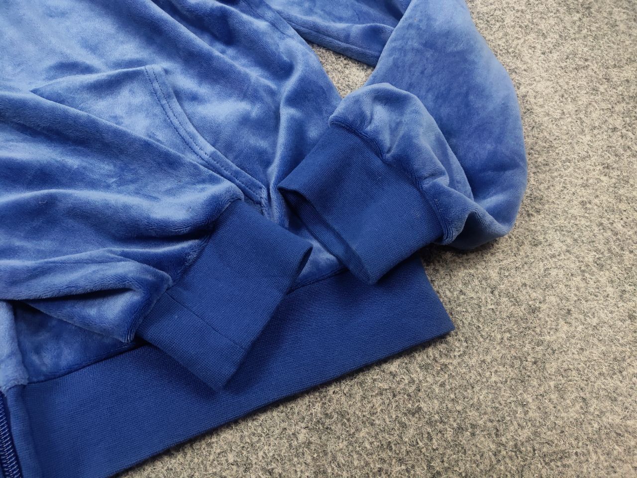 Juicy Couture Juicy Couture Blue Graphic velour zip Hoodie Vintage Y2k Size XL / US 12-14 / IT 48-50 - 6 Thumbnail