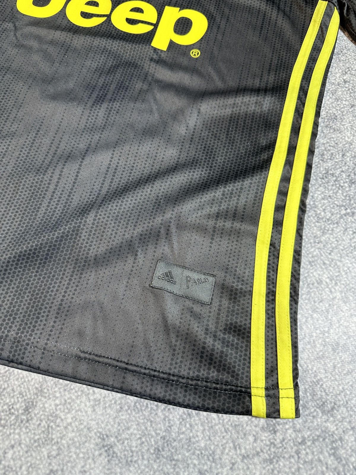 Adidas Adidas Parley Juventus 7 Ronaldo Soccer Jersey Blokecore Size US S / EU 44-46 / 1 - 4 Thumbnail