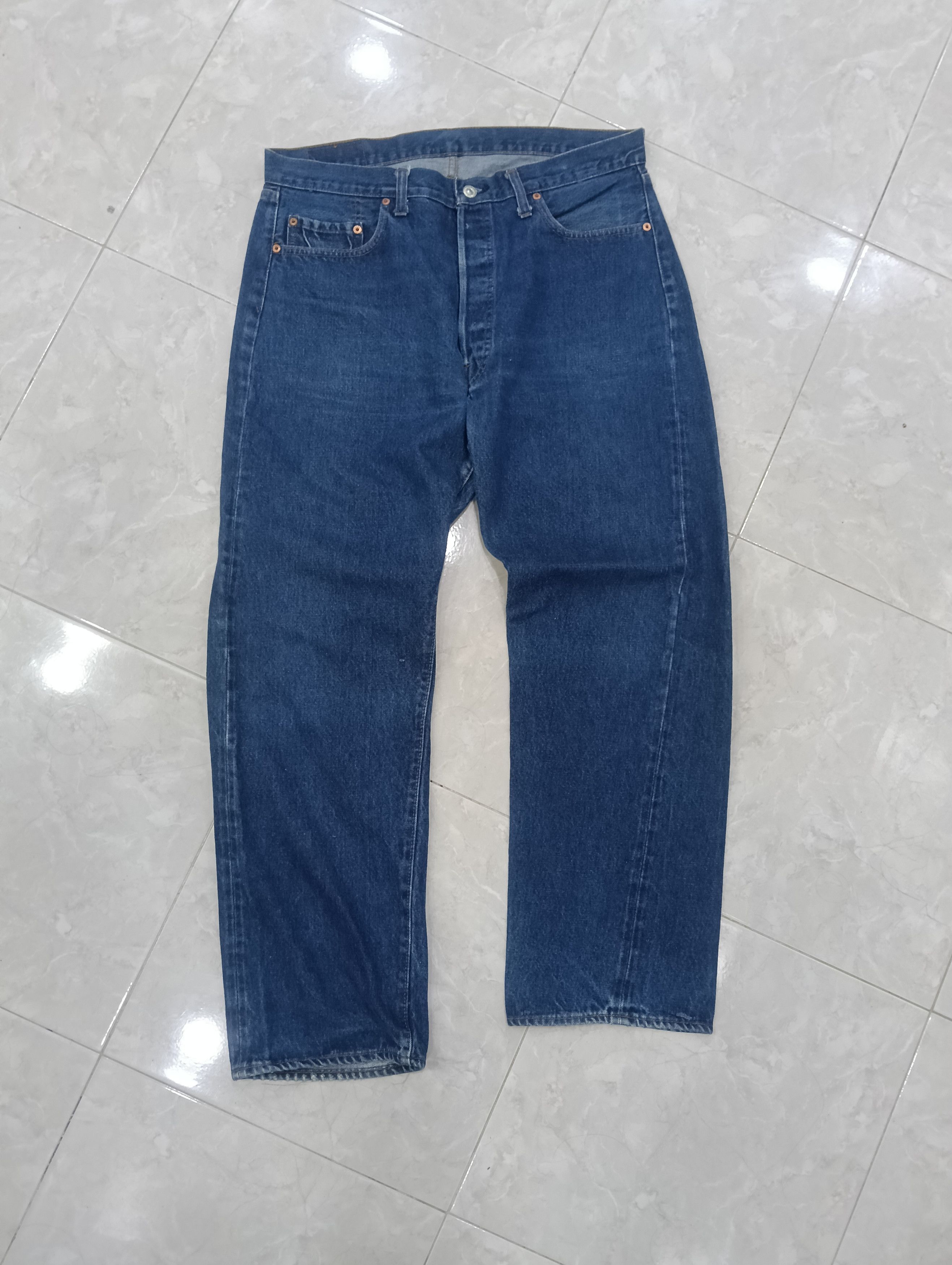 Levi's Vintage Clothing 80s Levis 501 Selvedge Size US 36 / EU 52 - 2 Thumbnail