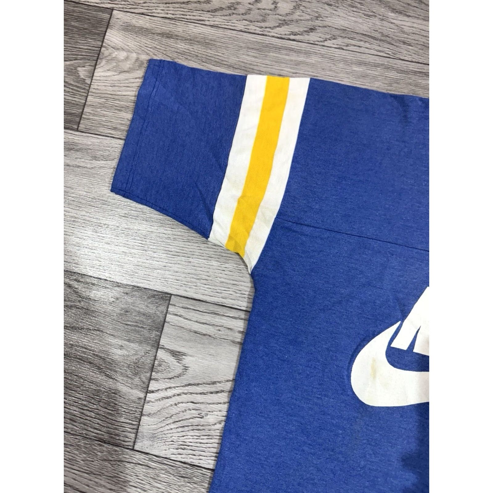 Nike VINTAGE Nike Big Swoosh Jersey T-Shirt Stripes Big Logo Swoosh Men Fit Sz L Navy 80s Shirt Mens Size US L / EU 52-54 / 3 - 6 Thumbnail