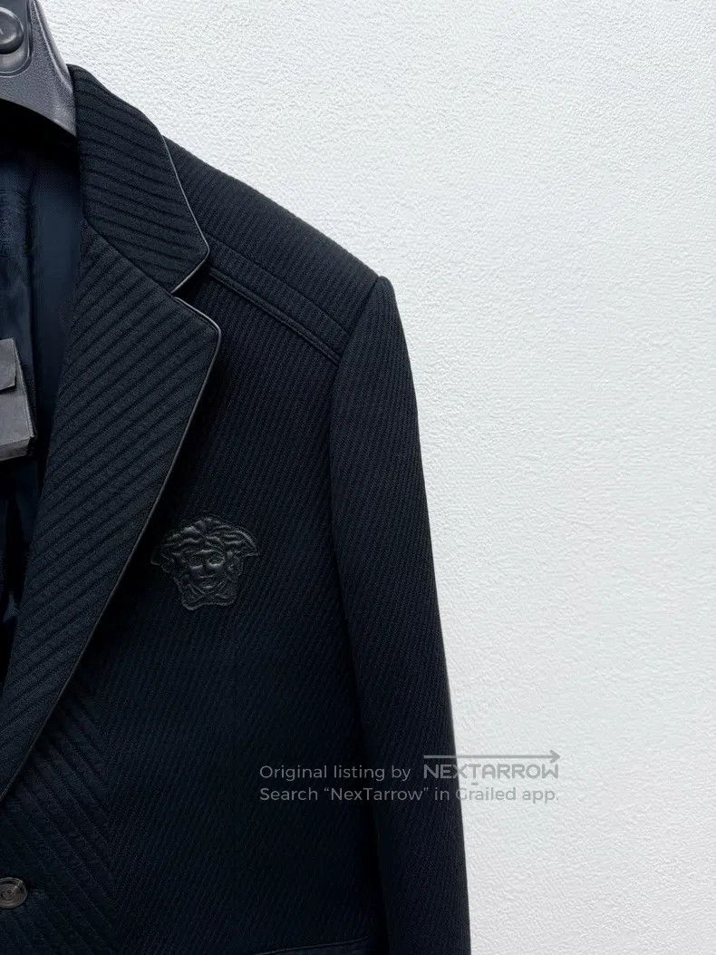 Versace Versace Main line leather dark pattern casual suit Size 54R - 5 Thumbnail