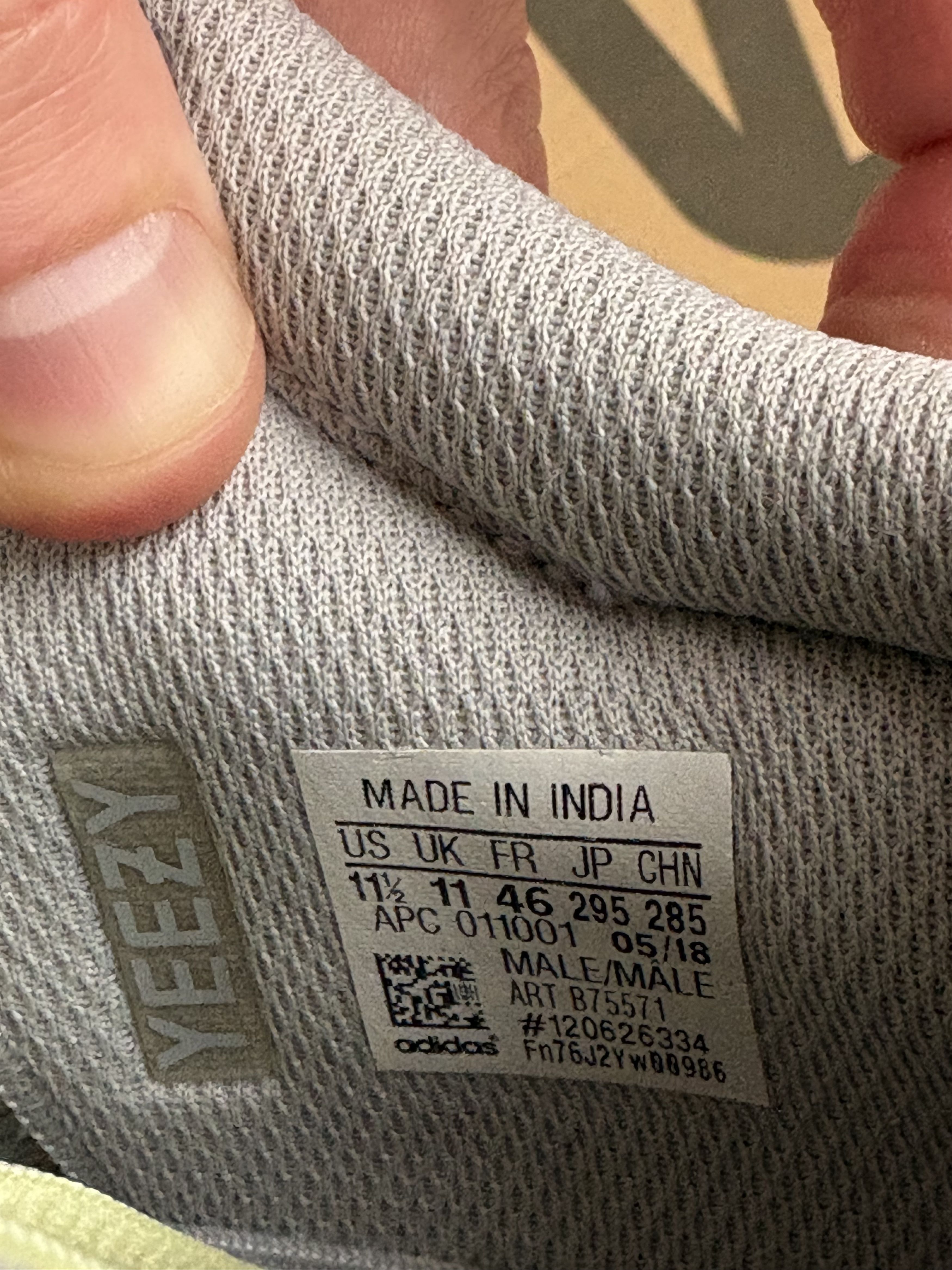 Yeezy Yeezy 700 waverunner Size US 11.5 / EU 44-45 - 13 Thumbnail