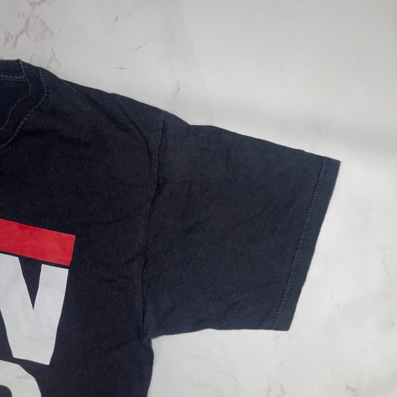Vintage Vintage x streeatwear Run DMC Band Tee Y2K SZ L Size US L / EU 52-54 / 3 - 5 Thumbnail