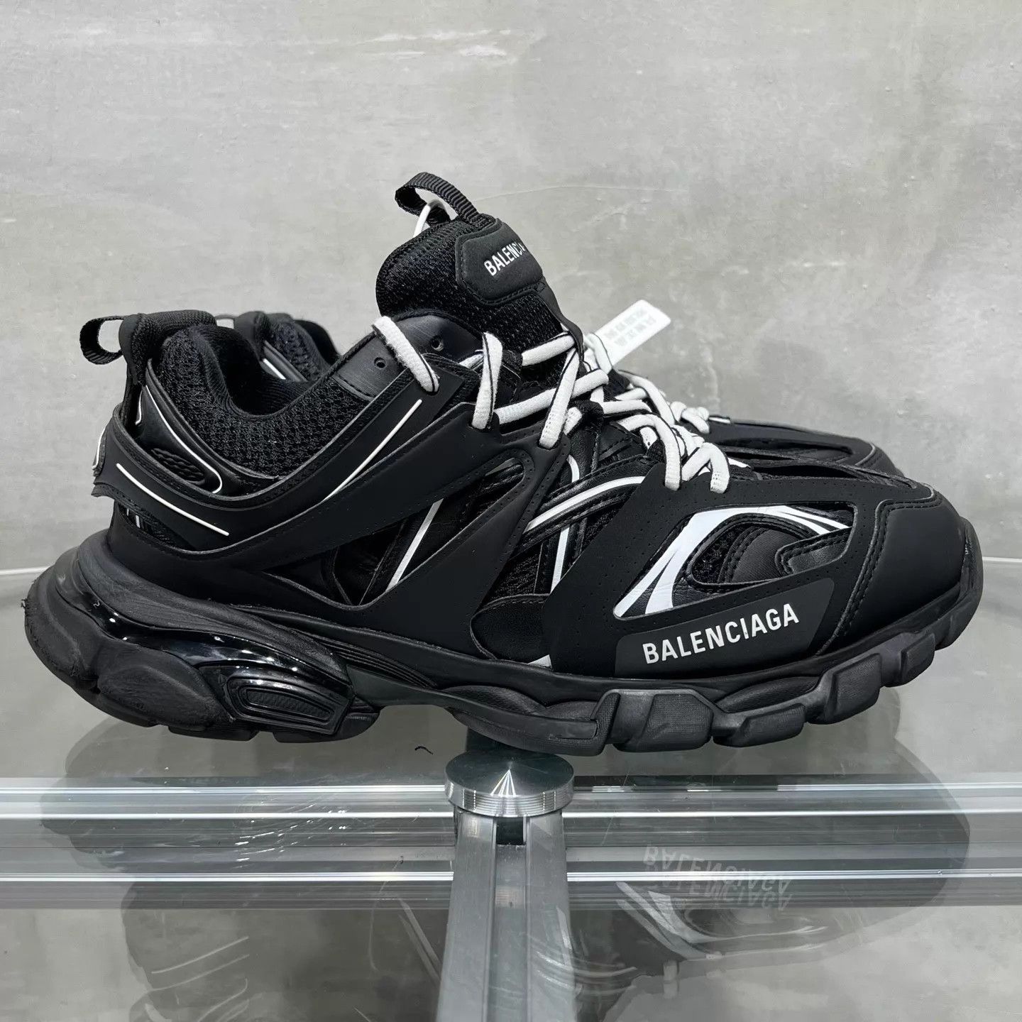 Balenciaga Balenciaga Track Dad Sneaker Black & White Size 42 Size US 9 / EU 42 - 4 Thumbnail