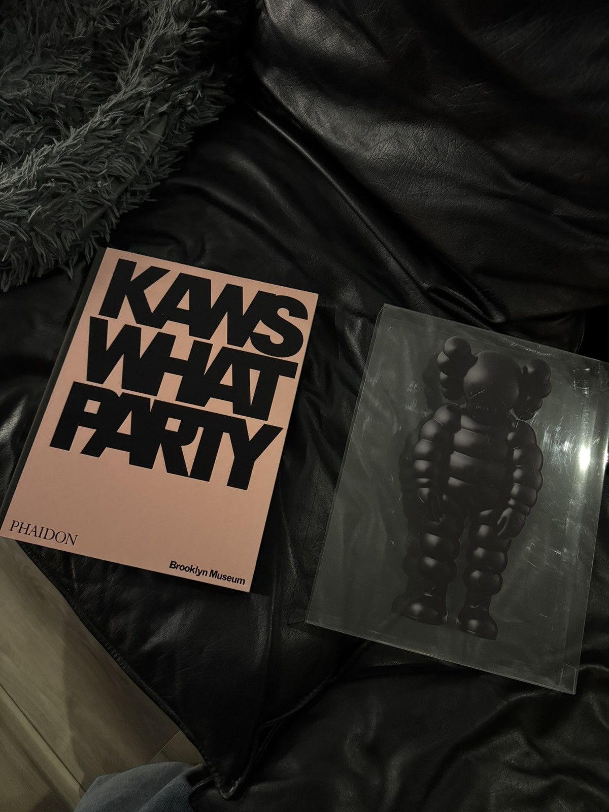 Kaws Kaws Book Size ONE SIZE - 3 Thumbnail