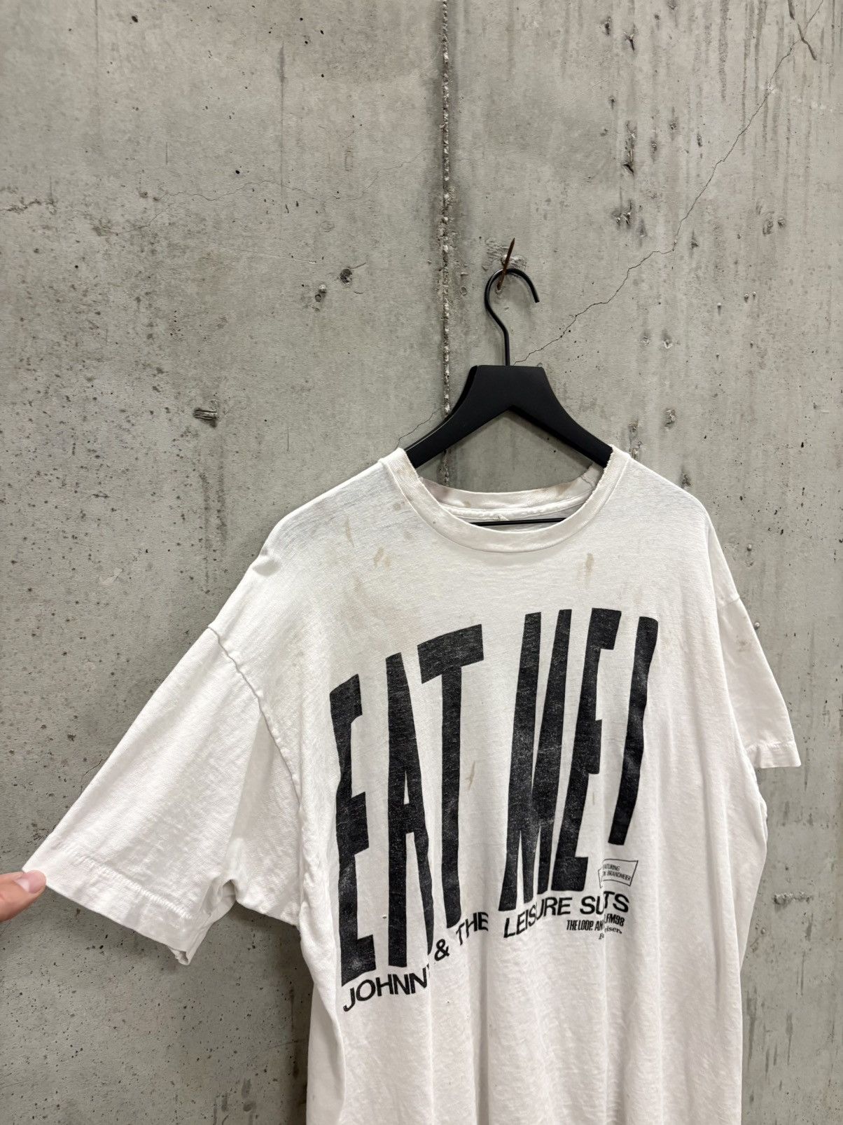 Band Tees Vintage Eat Me Shirt Thrashed Faded Grunge Band Boxy Thin Size US XL / EU 56 / 4 - 2 Thumbnail