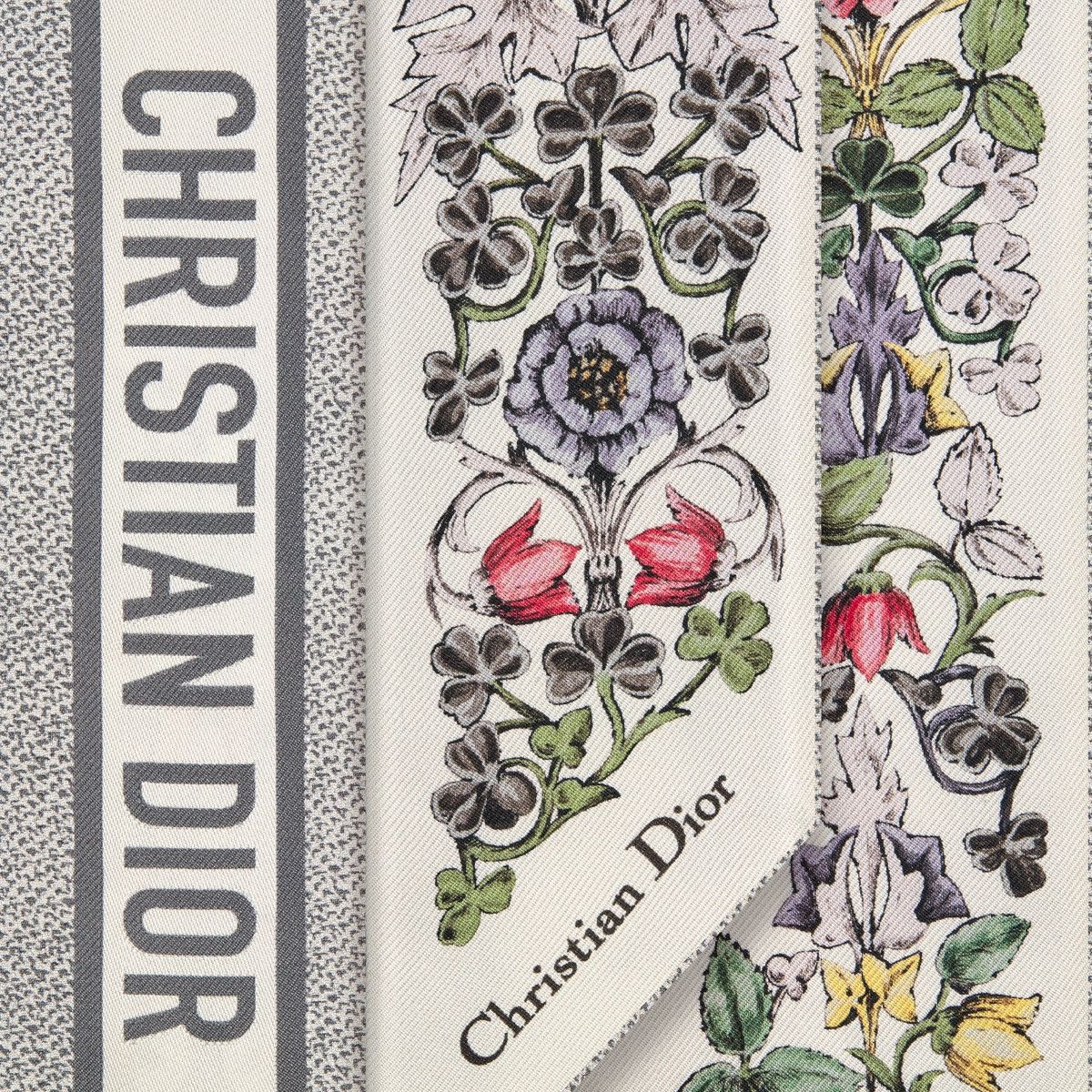 Dior o1bcso1str0226 Size:OS/The World Mitzah Scarf in Multicolor Size ONE SIZE - 3 Thumbnail