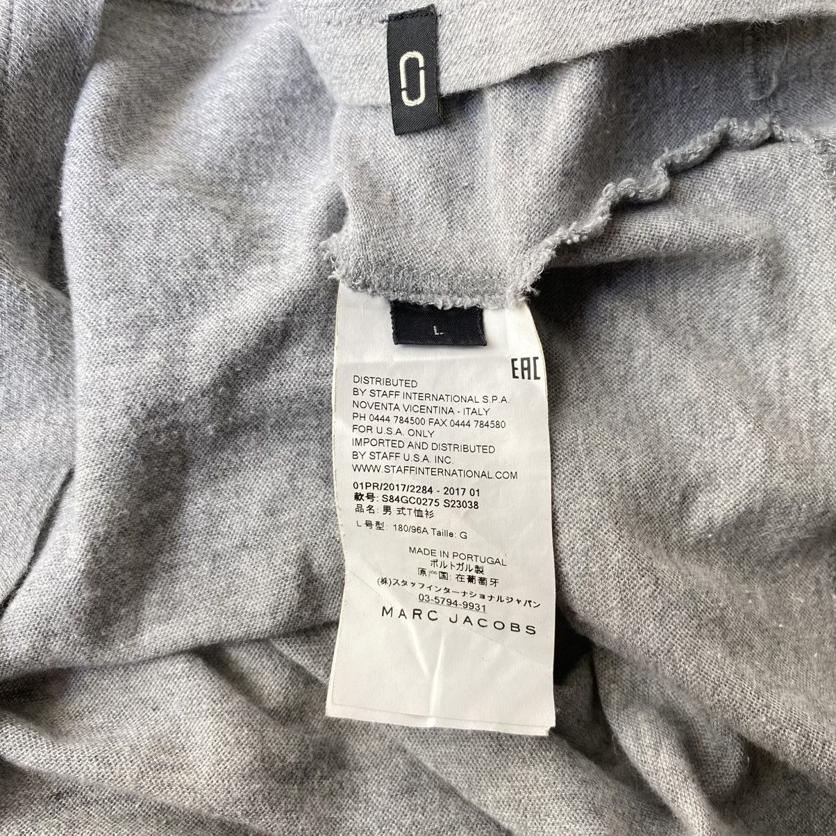 Marc Jacobs MARC JACOBS Gray Tee with Brown Collar & Logo Print Size US L / EU 52-54 / 3 - 8 Thumbnail