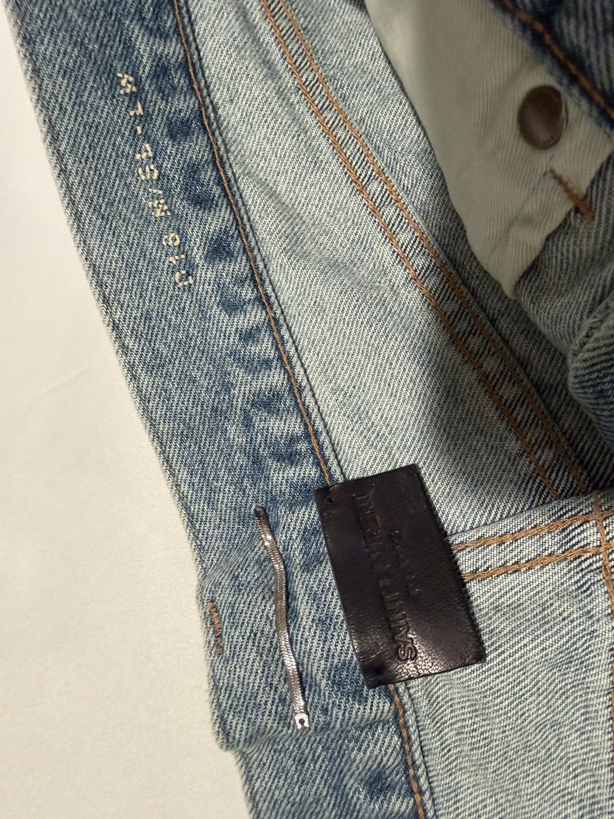 Saint Laurent Paris Saint Laurent men’s blue slim fit jeans. 32 $890 Size US 31 - 9 Thumbnail