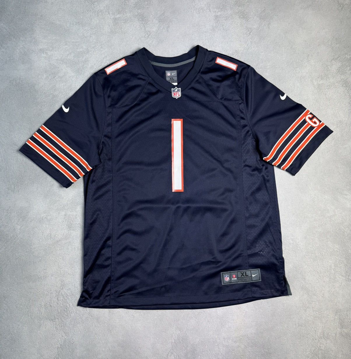 Nike NFL Chicago Bears Football Jersey Nike #1 Justin Fields Size US XL / EU 56 / 4 - 1 Thumbnail