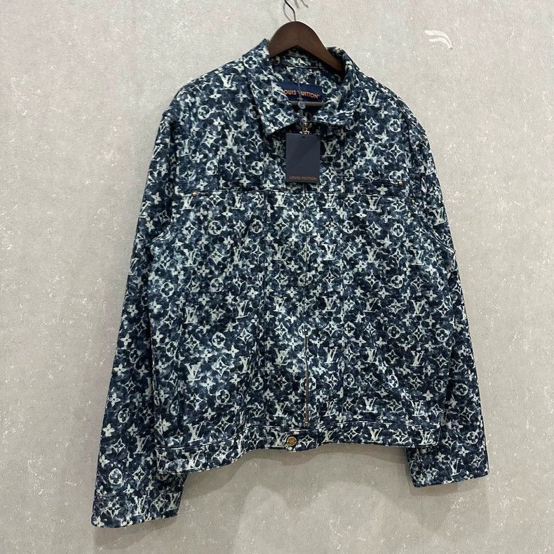 Louis Vuitton Louis Vuitton Full Logo Zip Jacket 2505-Nextarrow Size US XL / EU 56 / 4 - 3 Thumbnail
