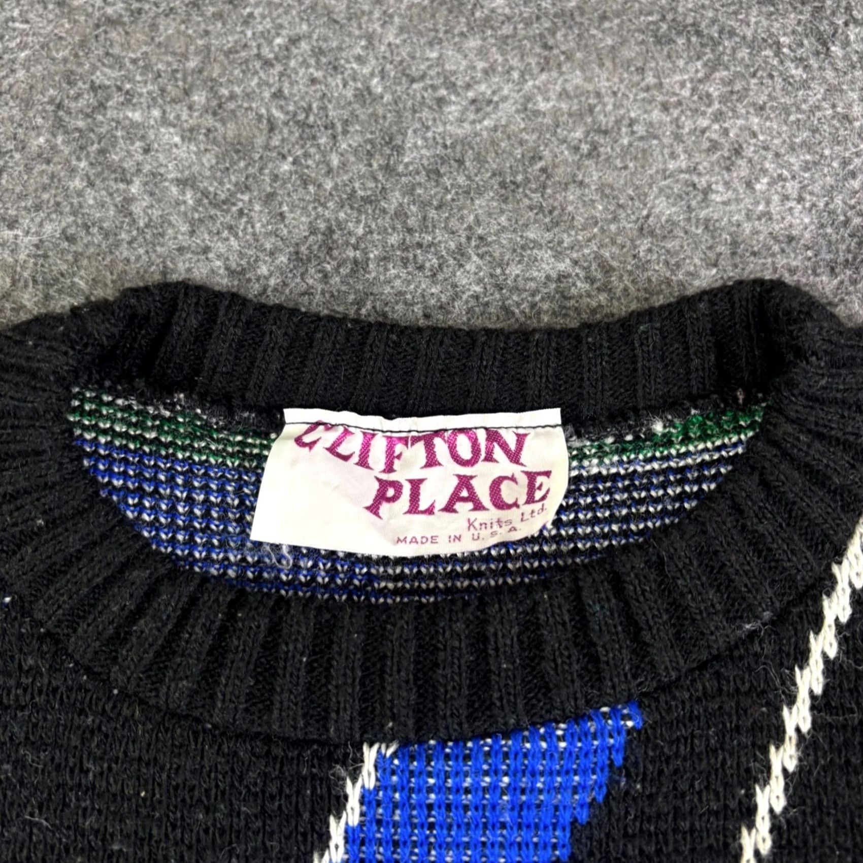 Etro VINTAGE Clifton Place Knits Geometric Sweater Mens XL Black 80s Retro USA Size US XL / EU 56 / 4 - 5 Thumbnail