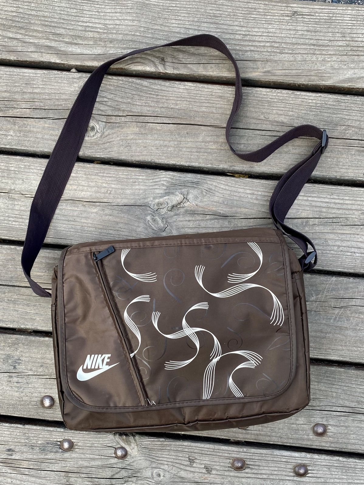 Nike Vintage Gorpcore Nike messenger sling pocket grailsale 🔥 bag Size ONE SIZE - 7 Thumbnail